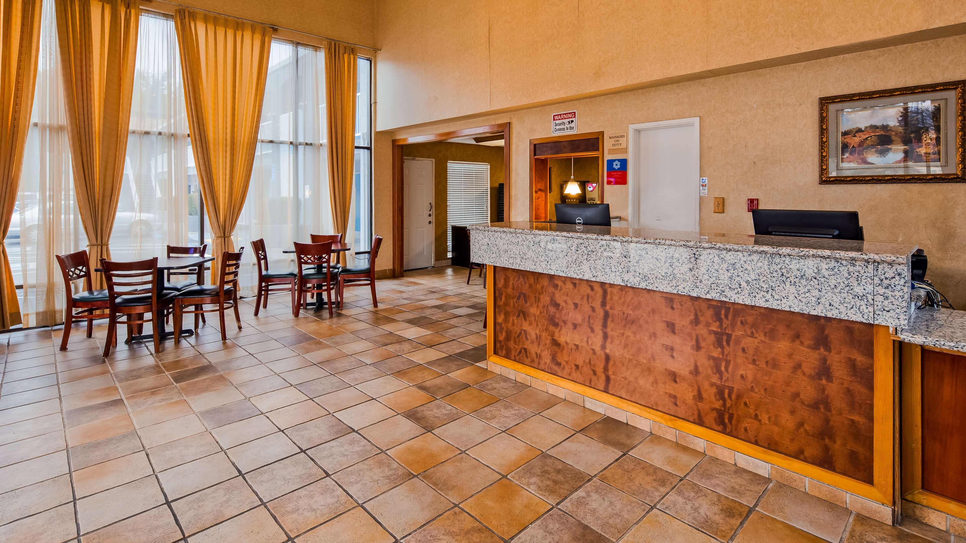 Comfort Inn & Suites Harrisburg-Hershey North Екстер'єр фото