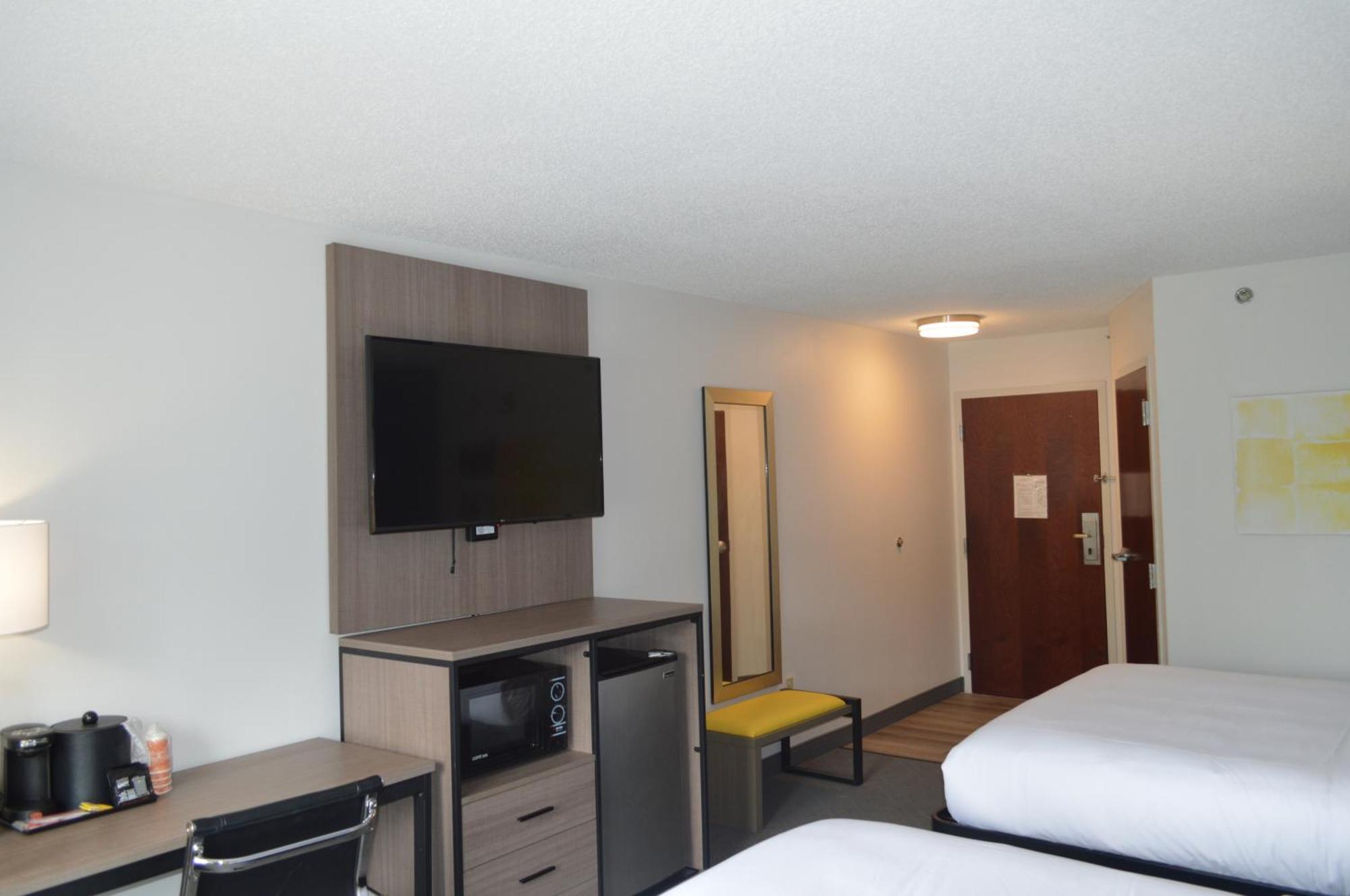 Comfort Inn & Suites Harrisburg-Hershey North Екстер'єр фото