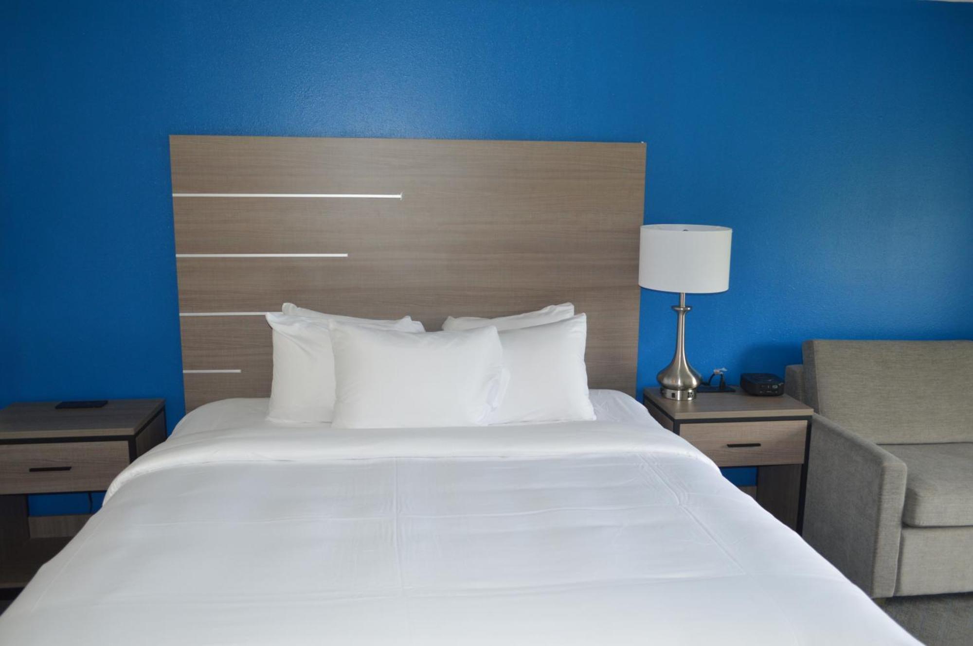 Comfort Inn & Suites Harrisburg-Hershey North Екстер'єр фото
