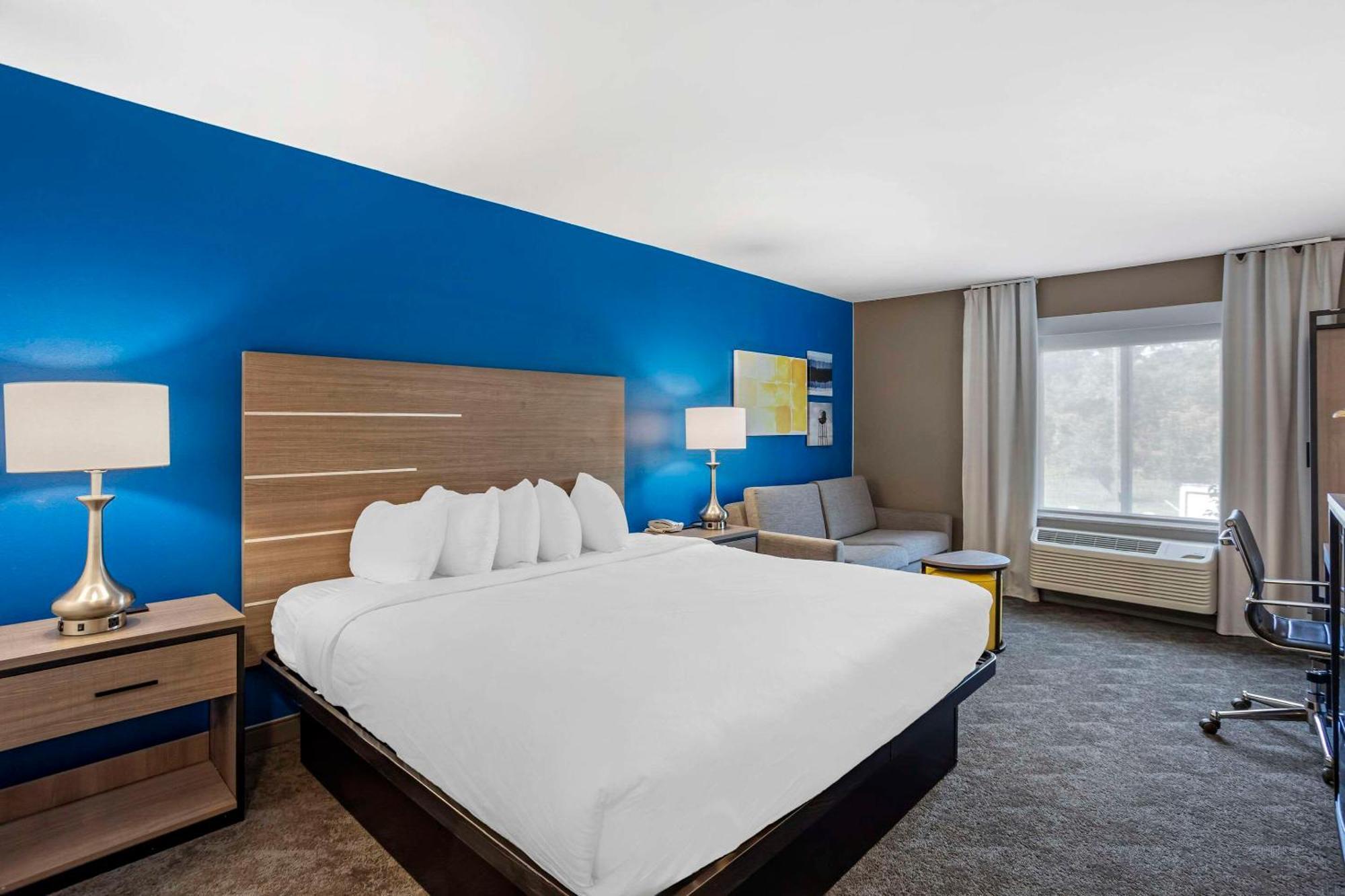 Comfort Inn & Suites Harrisburg-Hershey North Екстер'єр фото